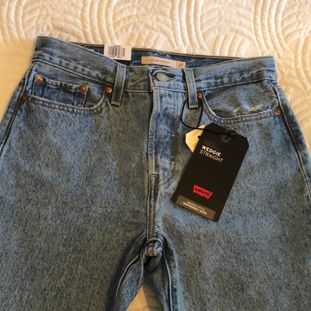 Levi’s wedgie strait